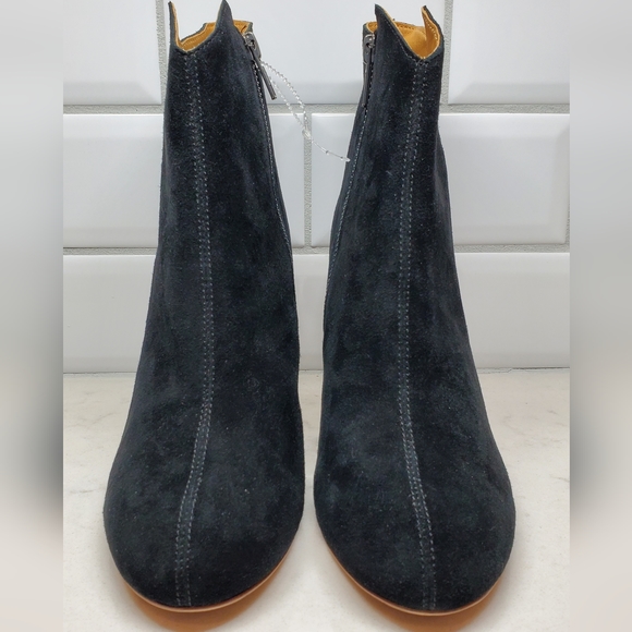 Bill Blass Inez Black Suede Clear Heel Booties Boots (Size 6 US) - NWOT - Picture 2 of 10